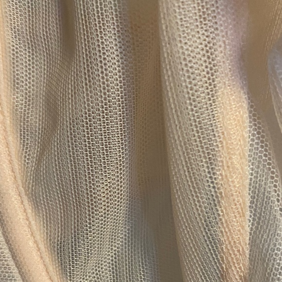 Elomi Sheer Light Pink Bra - Picture 5 of 11